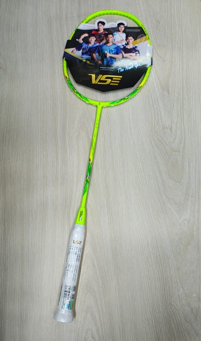 Vse Titan 10 Spacial New Badminton Racket! white,sky and green colour_img_3