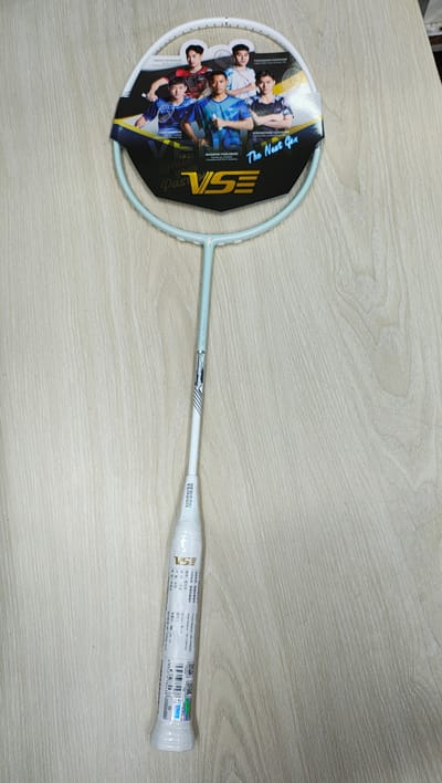 Vse Swordsman 77( 5u Light weight) Badminton Racket_img_2