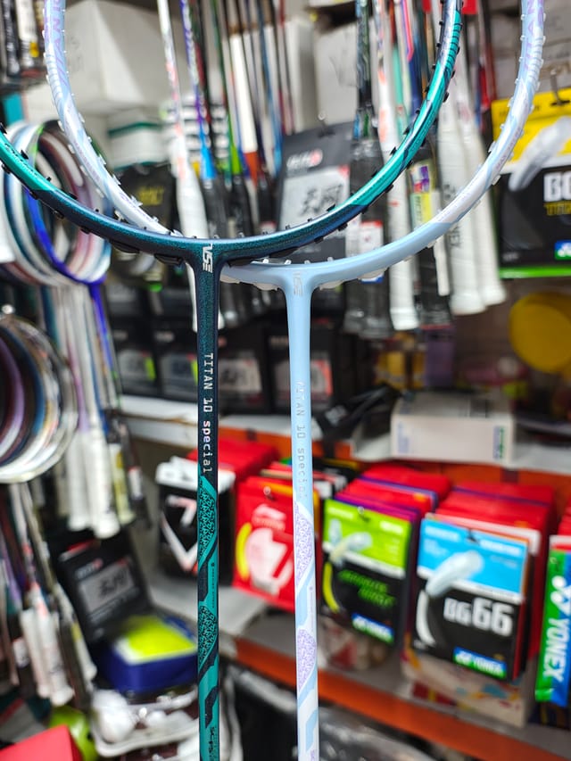VSE titan 10 Special Badminton Racket_img_12