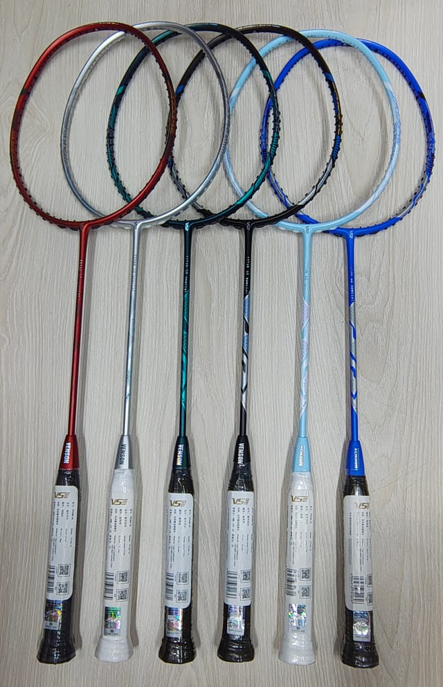VSE titan 10 Special Badminton Racket_img_0