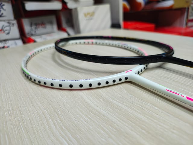 Li- Ning High Carbon 1000 Badminton Racket_img_6