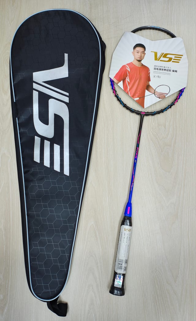 VSE Titan 8 Badminton Racket_img_1