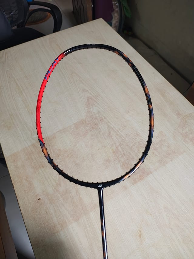 Yonex Astrox 77 Play Badminton Racket!  Red and Black_img_2