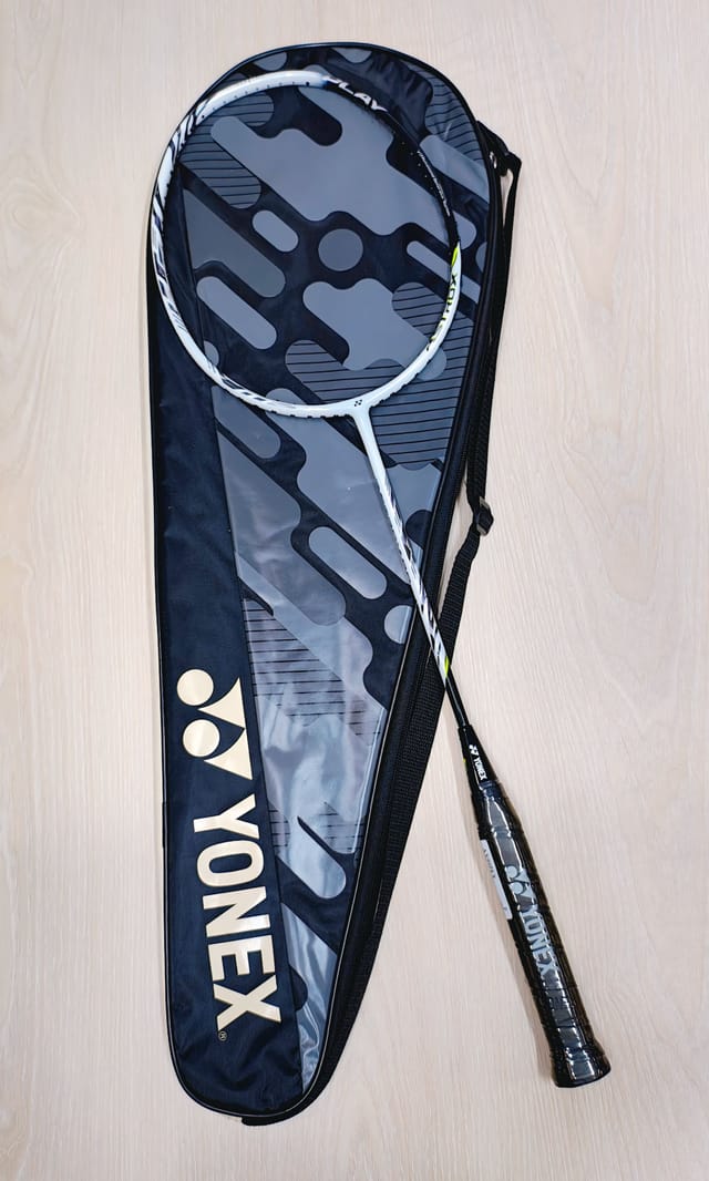 Yonex Astrox 99 Play Badminton Racket_img_2